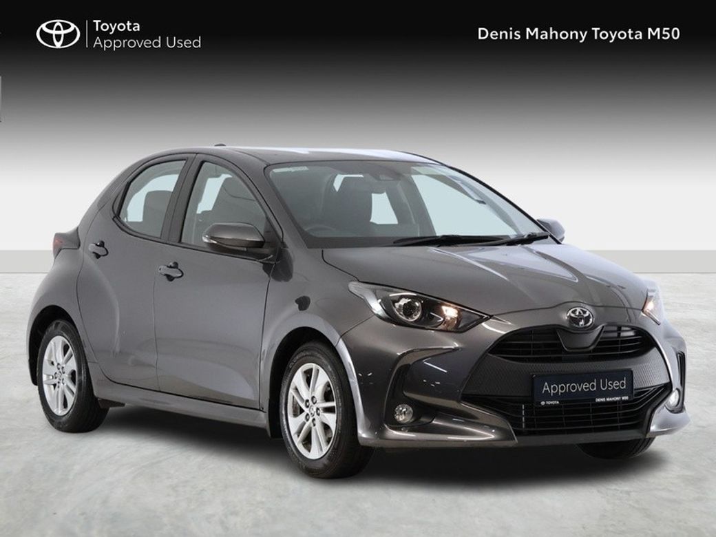 Image for 2023 Toyota Yaris Luna Manual