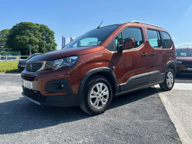 Image for 2021 Peugeot Rifter Wheelchair Accessible 