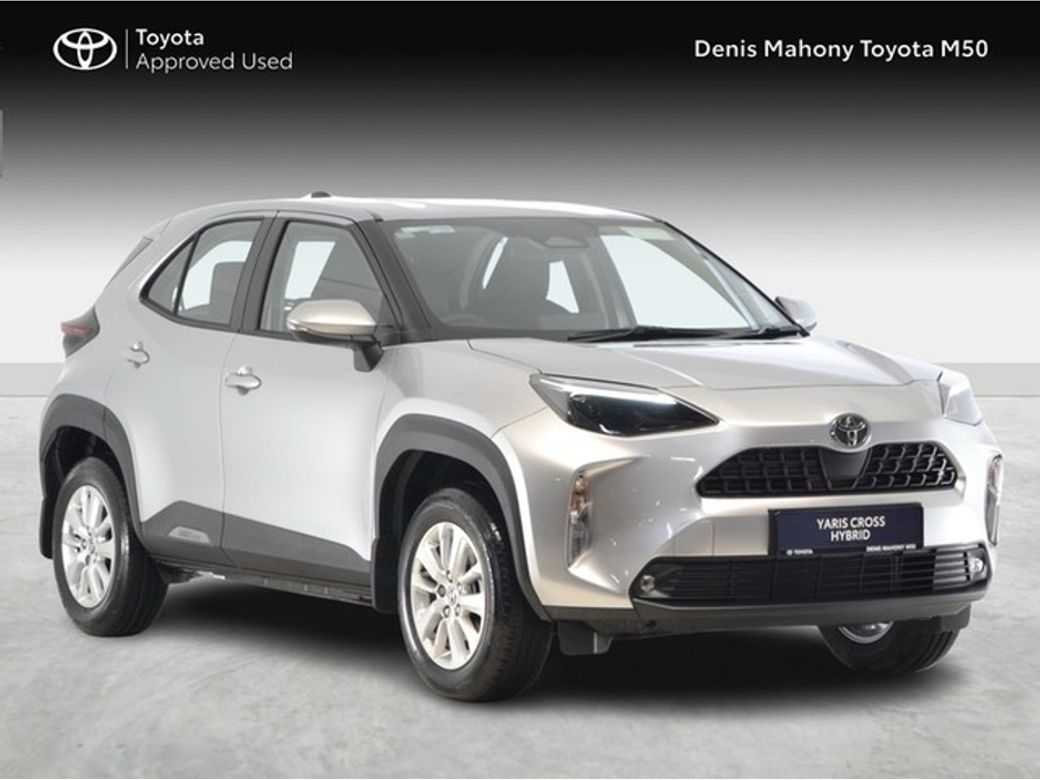 Image for 2026 Toyota Yaris Cross Luna Hybrid