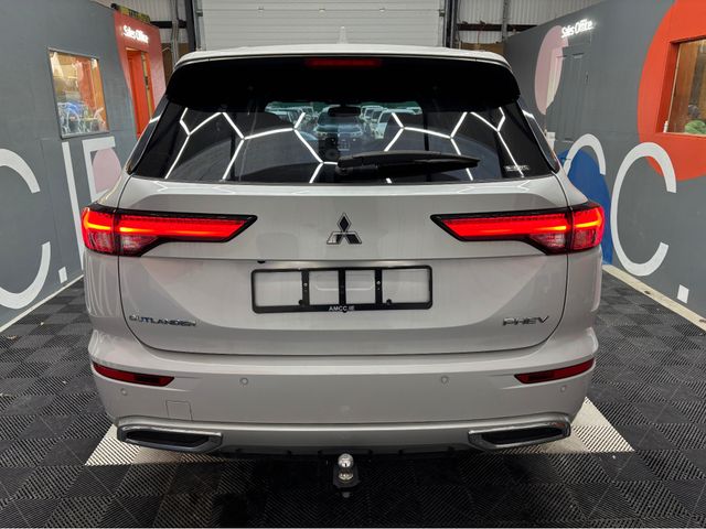 Image for 2024 Mitsubishi Outlander €46950 2024 MITSUBISHI OUTLANDER 7 SEATER AUTOMATIC PHEV Heated Leather Seats - 4WD - 
