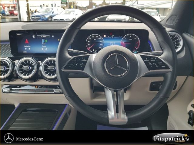 Image for 2025 Mercedes-Benz GLB Class 200d Progressive 7S * panroof