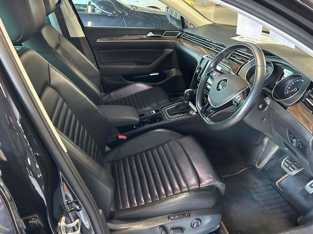 Image for 2016 Volkswagen Passat COMING IN NEW YEAR !! 16 Passat Comfortline, with full leather.