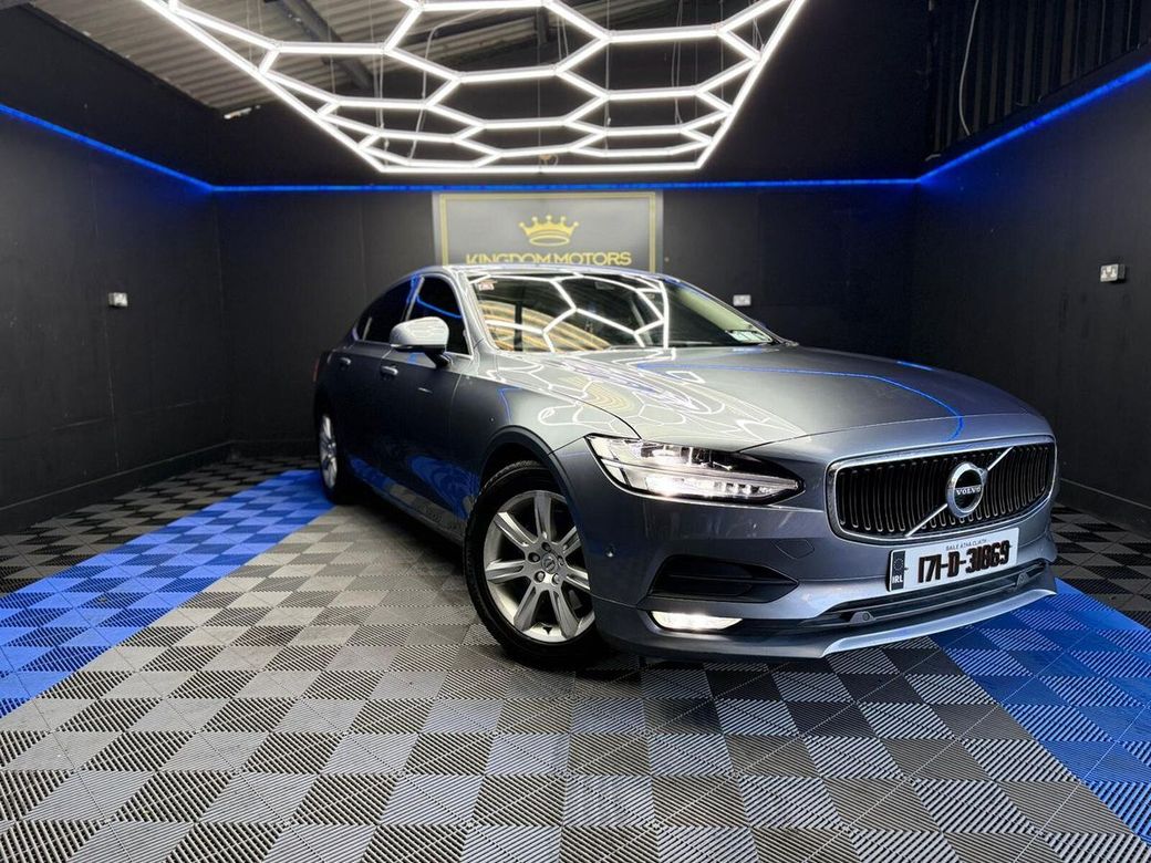 Image for 2017 Volvo S90 D4 2.0L 190hp Momentum Geartronic