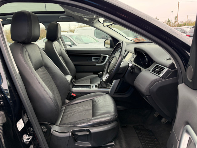 Image for 2018 Land Rover Discovery Sport 2 0 ED4 SE TEC *HEATED SEATS / MERIDAN SOUND SYSTEM* 