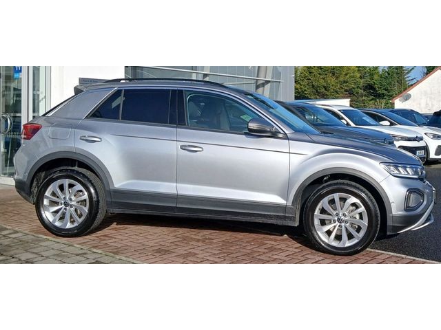Image for 2025 Volkswagen T-Roc EDITION 75 2.0TDI M6F 116HP **REAR VIEW CAMERA, APP CONNECT, DUAL CLIMATE CONTROL**