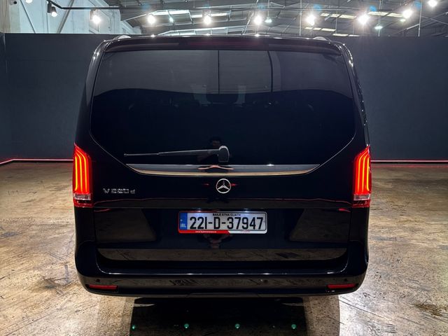 Image for 2022 Mercedes-Benz V Class 2.1L AUTOMATIC - 7 SEATER - ALLOY WHEELS ELECTRIC TAILGATE - LEATHER INTERIOR - SUNROOF - MULTI FUNCTION STEERING WHEEL -CRUISE CONTROL - PADDLE SHIFT - REVERSE CAMERA