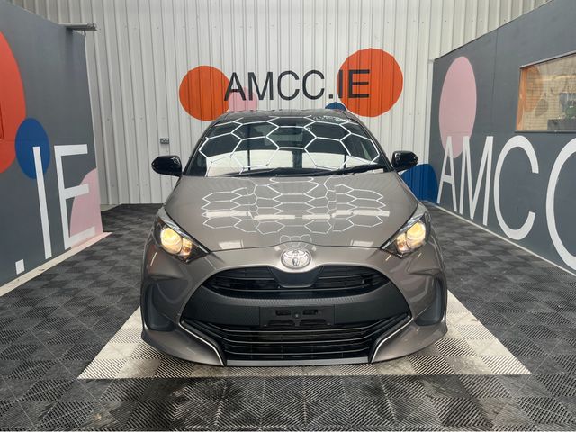 Image for 2021 Toyota Yaris YARIS AUTOMATIC 1.0 PETROL / 33K KMS / AUTOMATIC / REVRSE CAMERA & MORE