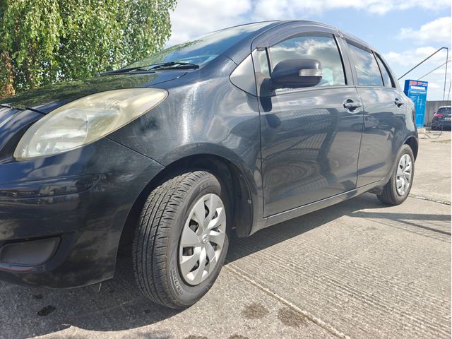 Image for 2009 Toyota Vitz AUTO/HAND CONTROLS