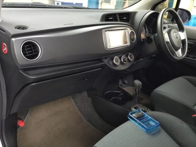 Image for 2014 Toyota Yaris 1.0 SMILE EITION AUTO