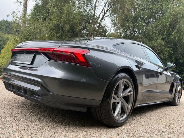 Image for 2023 Audi e-tron GT *Daytona Grey…523bhp*