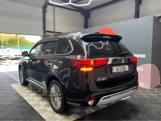 Image for 2019 Mitsubishi Outlander €21950 2019 OUTLANDER PHEV 2.4 AUTOMATIC / HEATED SEATS / REVERSE CAMERA / APPLE CARPLAY ANDROID AUTO