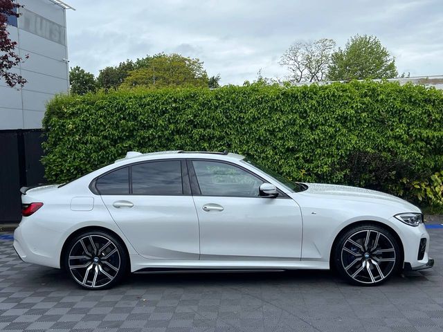 Image for 2020 BMW 3 Series 330e M-SPORT COMPETITION 2.0 HYBRID // OPENIN SUNROOF // FULL SERVICE HISTORY // LEATHER/ALCANTARA INTERIOR