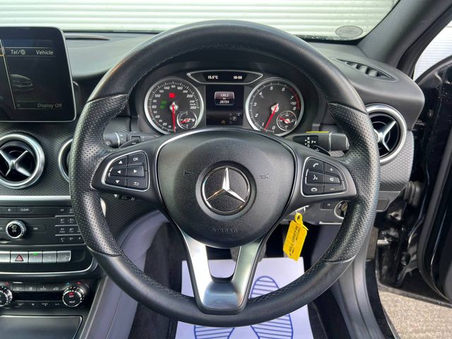 Image for 2017 Mercedes-Benz A Class A180 AMG-STYLE 1.6 AUTO // FULL SERVICE HISTORY // LOW MILEAGE // NEW 19" AMG-LINE ALLOYS