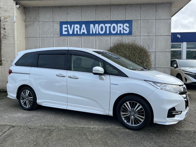 Image for 2018 Honda Odyssey ABSOLUTE 7 SEATER AUTOMATIC HYBRID 2.0 PETROL //HALF LEATHER SEATS//REVERSE CAMERA//POWER SLIDING REAR DOORS//ADAPTIVE CRUISE CONTROL//KEYLESS ENTRY// 