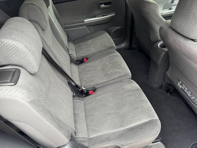 Image for 2014 Toyota Prius 1 Owner 7 Seater