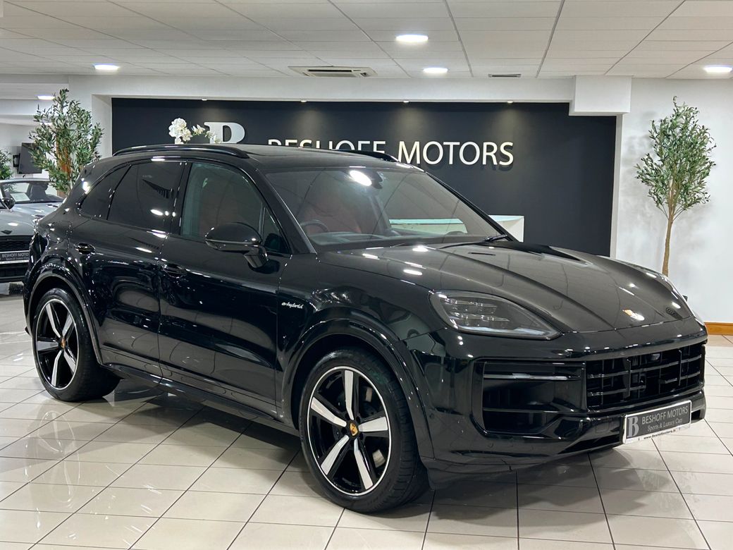 Image for 2024 Porsche Cayenne 3.0 V6 E-HYBRID=OVER €40, 000 WORTH OF OPTIONAL EXTRAS//ONLY 7000 MILES=BALANCE OF PORSCHE WARRANTY UNTIL 2027//TAILORED FINANCE PACKAGES AVAILABLE=TRADE INS WELCOME