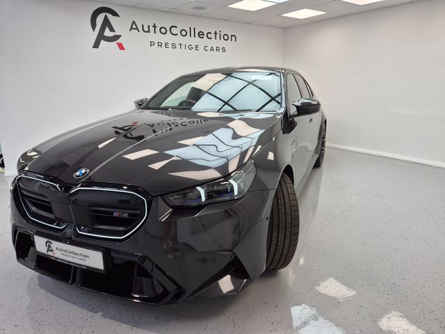 Image for 2024 BMW M5 **4.4 TWIN TURBO V8 HYBRID **727BHP**M-CARBON EXTERIOR STYLING**DRIVE ASSIST PRO** 