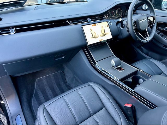 Image for 2025 Land Rover Range Rover Evoque AUTOBIOGRAPHY PANORAMIC ROOF