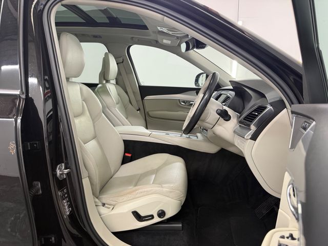 Image for 2017 Volvo XC90 **T8 MOMENTUM **PRO MODEL **7 SEATS **2 KEYS **PAN SUN ROOF **LANE ASSIST **ADAPTIVE CRUISE CONTROL **ORRETORS SWEEDEN CRYSTAL GEAR SELECTER **DIGITAL DASH **TOUCHSCREEN RADIO **PARK ASSIST **HEATE