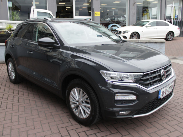 Image for 2018 Volkswagen T-Roc DESIGN 1.0 TSI M6F 115HP 5DR SUV // WITH 123, 000 KM'S // BUY WITH CONFIDENCE AA AND SIMI APPROVED DEALER 2026 // FINANCE ARRANGED // ALL TRADE INS WELCOME //