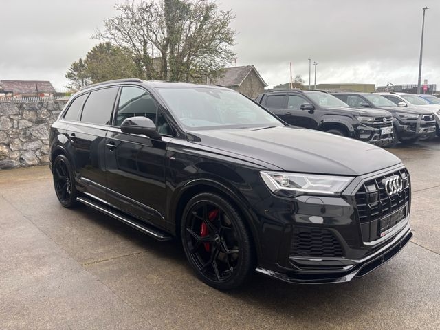 Image for 2023 Audi Q7 TFSI E QUATTRO S LINE 