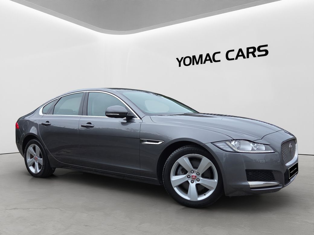 Image for 2017 Jaguar XF 2.0D PORTFOLIO -- EXCELLENT CONDITION -- FINANCE ARRANGED 