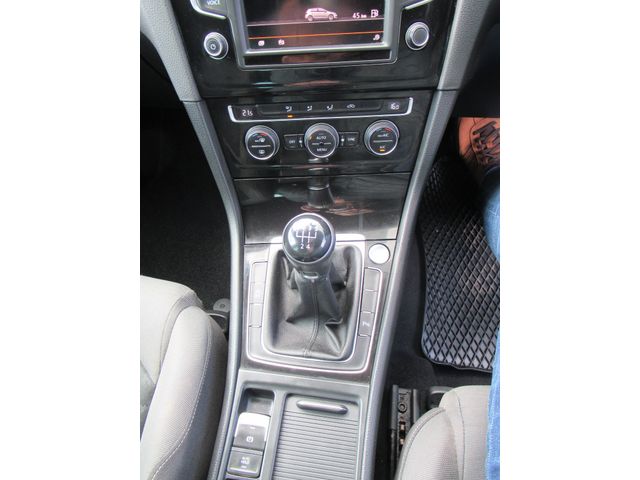 Image for 2016 Volkswagen Golf 1.6 TDI 110HP BMT Highline
