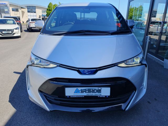 Image for 2017 Toyota Estima WELLCAB * WHEELCHAIR * PREMIUM * 2.4 HYBRID