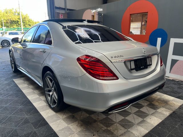 Image for 2016 Mercedes-Benz S Class 2016 MERCEDES-BENZ S300H AMG LINE AUTOMATIC 2.2/ PARKING CAMERA/ CRUISE CONTROL/ ELETRIC & HEATED SEATS/ PADDLE SHIFTERS/ PANORAMIC SUNROOF/ AMBIENT LIGHTS AND MORE