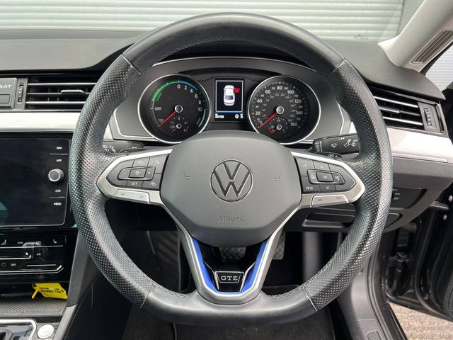 Image for 2022 Volkswagen Passat GTE 1.4 TSI PLUG-IN HYBRID // LEATHER HEATED SEATS // PARKING SENSORS // APPLE CARPLAY/ANDROID AUTO