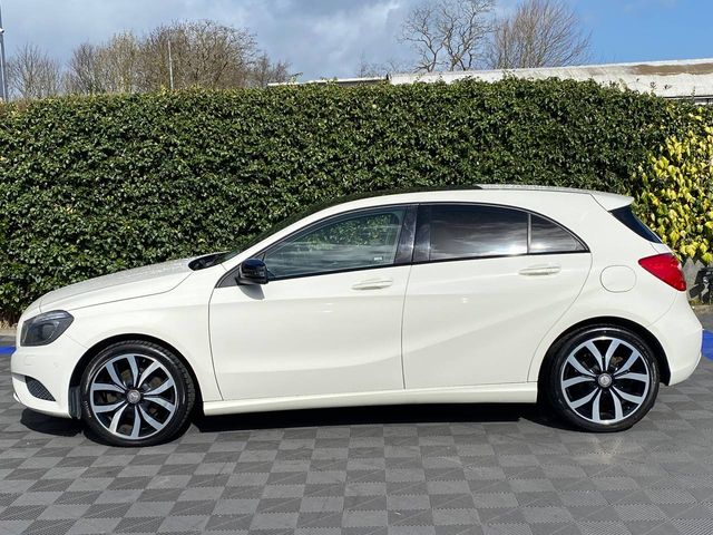Image for 2015 Mercedes-Benz A Class A180 EXCLUSIVE 1.6 AUTO ** HUGE SPEC ** // PANORAMIC SUNROOF // LEATHER INTERIOR // REVERSE CAMERA