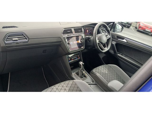 Image for 2023 Volkswagen Tiguan R-LINE 2.0 TDI 150BHP **PRICE EXCLUDING VAT, AUTOMATIC, 2 SEATER COMMERCIAL, APP CONNECT**