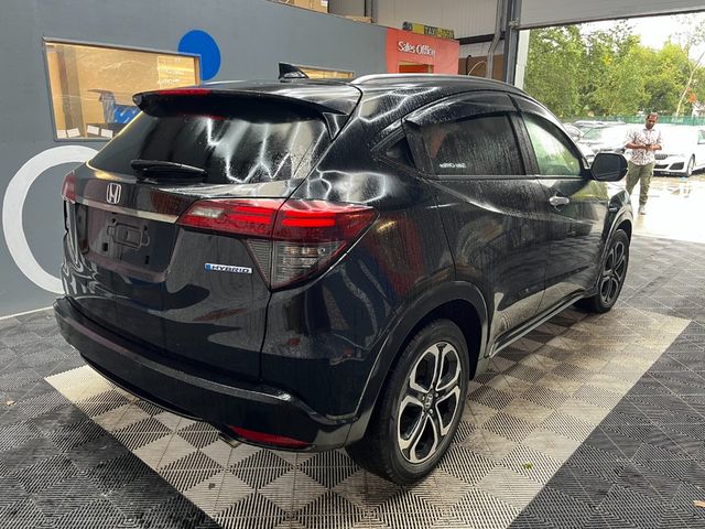 Image for 2019 Honda Vezel 2019 HONDA VEZEL HYBRID Z SENSING 1.5 AUTOMATIC 77K KM/ REVERSE CAMERA/ CRUISE CONTROL / PADDLE SHIFT AND MORE
