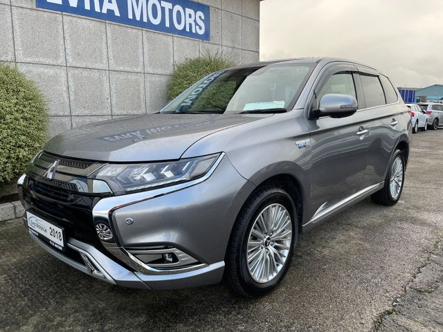 Image for 2018 Mitsubishi Outlander 4WD G AUTOMATIC PLUG IN HYBRID 2.4 PETROL //LOW MILES//HIGH SPEC//HEATED SEATS AND STEERING WHEEL//REVERSE CAMERA//ADAPTIVE CRUISE CONTROL// 