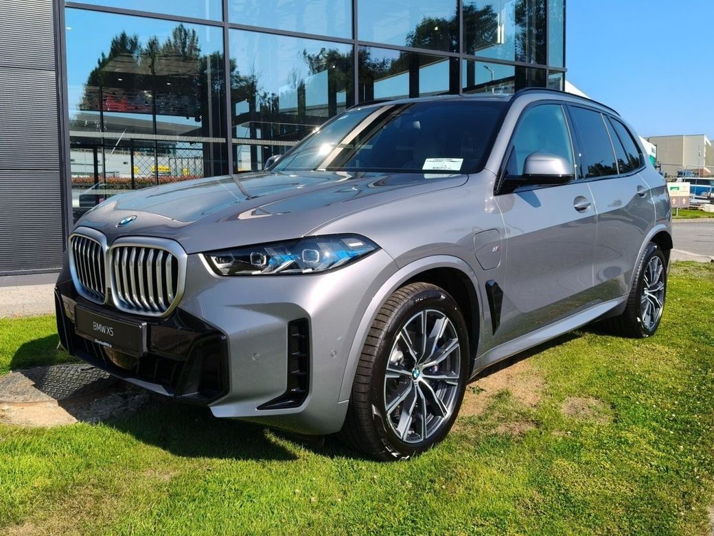 Image for 2026 BMW X5 xDrive 50e M Sport