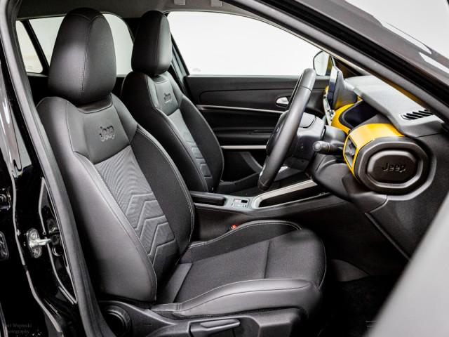 Image for 2024 Jeep Avenger Summit 54kWh 155HP