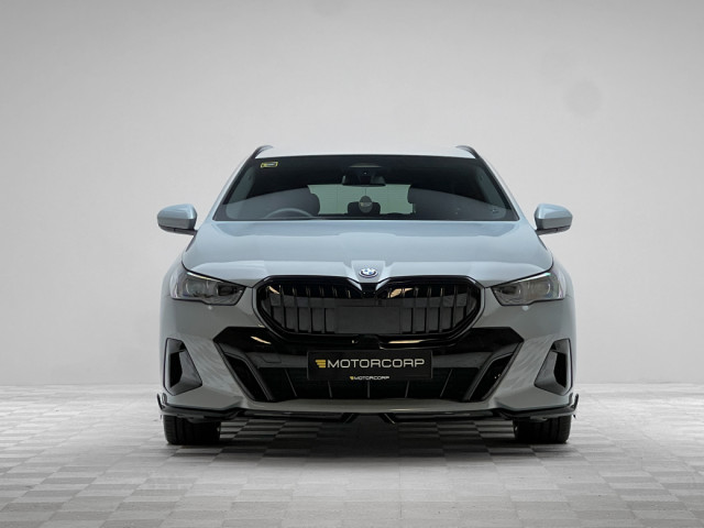Image for 2025 BMW 5 Series 530E TOURING M SPORT