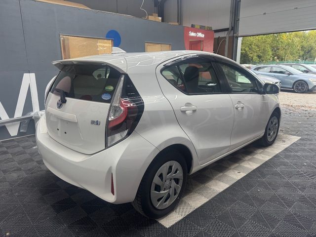Image for 2021 Toyota Aqua 2021 TOYOTA AQUA L HYBRID 79000KM AUTOMATIC 1.5/ PARKING CAMERA
