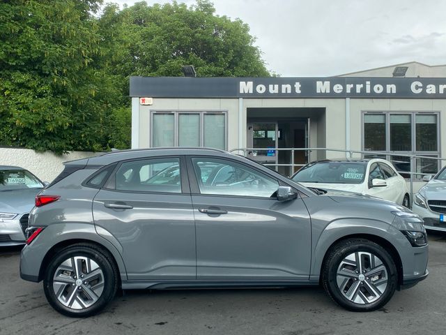 Image for 2023 Hyundai Kona Only 9K km's SE Connect 39kw 