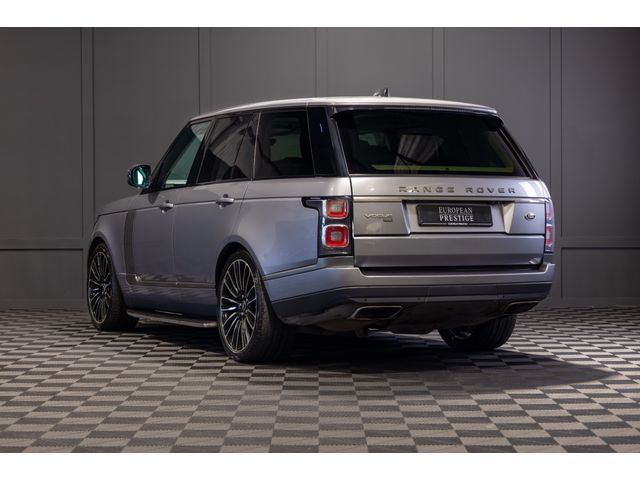 Image for 2021 Land Rover Range Rover Vogue P400e 