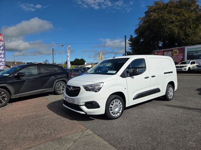 Image for 2022 Vauxhall Combo 2300 Sportive TD