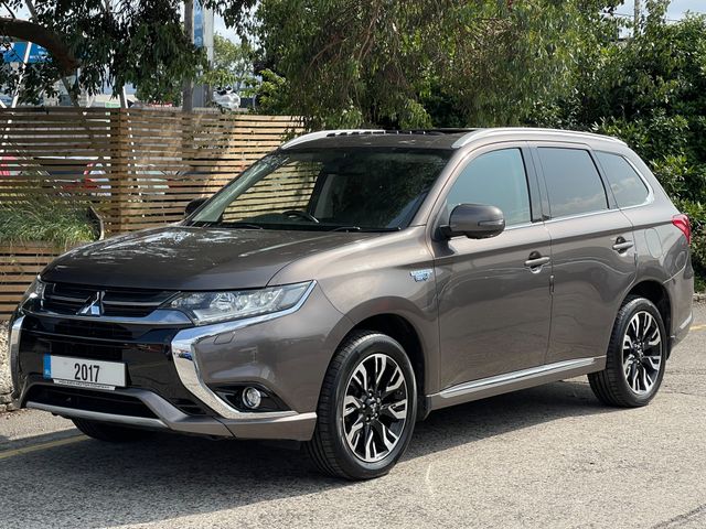 Image for 2017 Mitsubishi Outlander PHEV 4H