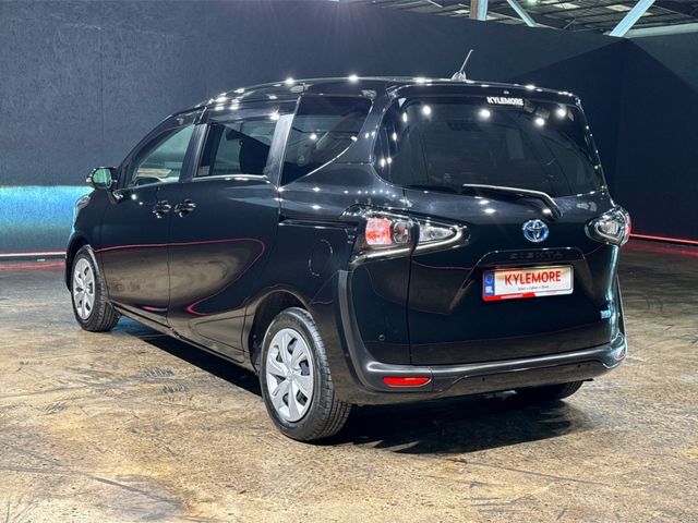 Image for 2021 Toyota Sienta 1.5 HYBRID 7 SEATER - PUSH BUTTON START/STOP - CRUISE CONTROL - REAR CAMERA