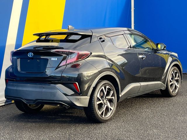 Image for 2018 Toyota C-HR 1.8 HYBRID // SERVICE HISTORY // HALF LEATHER INTERIOR // DIAMOND CUT ALLOYS