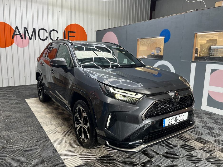 Image for 2025 Toyota Rav4 2025 TOYOTA RAV4 HYBRID Z 2.5 AUTOMATIC / CRUISE CONTROL / PARKING CAMERA / ELECTRIC MEMORY & HEATED SEATS / HEATED STEERING WHEEL AND MORE