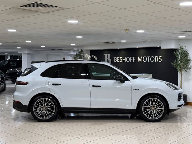 Image for 2022 Porsche Cayenne E-HYBRID=HUGE SPEC//1 OWNER//222 REG=FULL SERVICE HISTORY=TAILORED FINANCE PACKAGES AVAILABLE=TRADE IN'S WELCOME