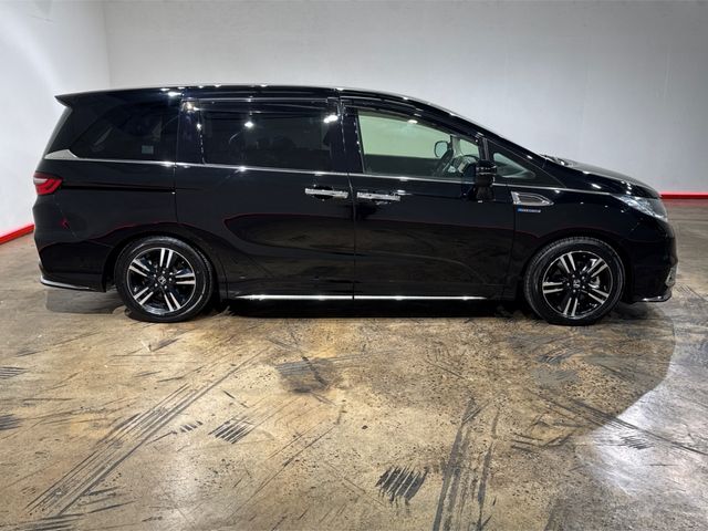 Image for 2016 Honda Odyssey 2.0 HYBRID AUTOMATIC ABSOLUTE EDITION - 7 SEATER - UPGRADED FACTORY ALLOYS - FULL BLACK LEATHER - CRUISE CONTROL - DUAL POWER SLIDING DOORS -
