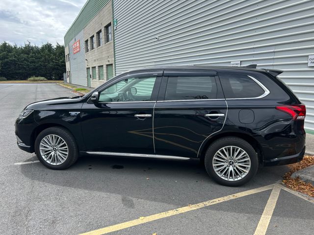 Image for 2018 Mitsubishi Outlander High Spec G Model Sunroof