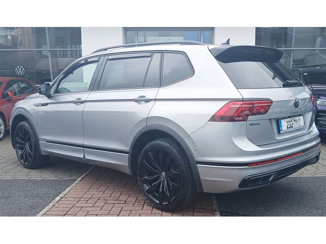 Image for 2023 Volkswagen Tiguan Allspace R-Line 2.0 TDI 150HP ** 7 SEATER, BLACK STYLE PACK**