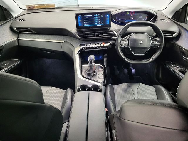 Image for 2022 Peugeot 5008 1.5 BlueHDi 130bhp Allure